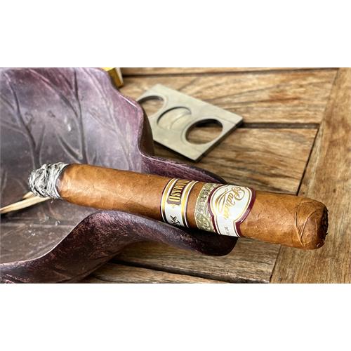 Padron Damaso No. 8 5 1/2 * 46