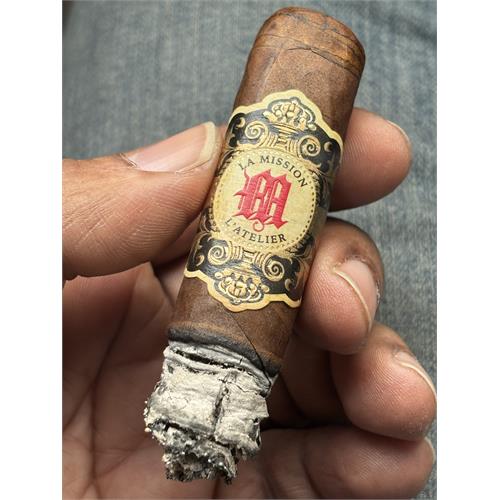 La Mission L atelier 1989 5 5/8 * 54