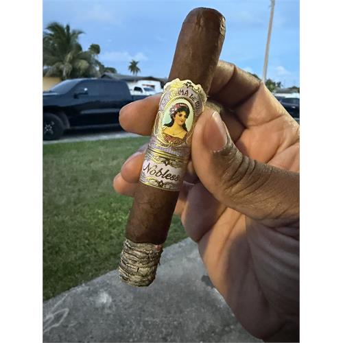 La Aroma de Cuba Noblesse Regency 5 1/2 * 50