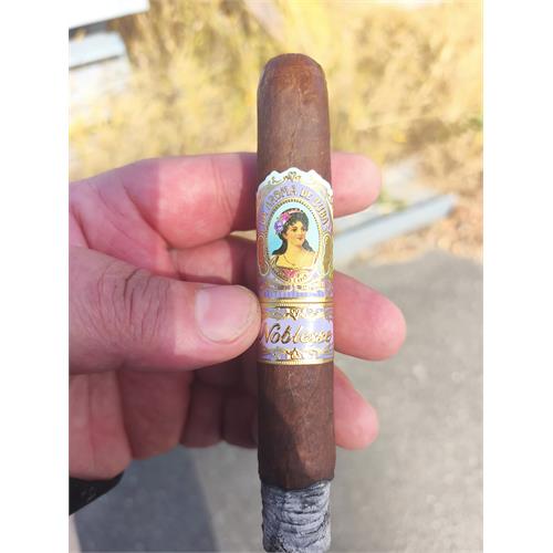 La Aroma de Cuba Noblesse Regency 5 1/2 * 50