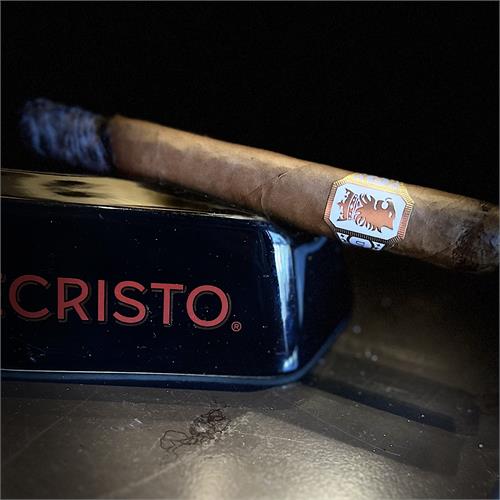 Liga Undercrown Connecticut Shade Corona Doble 7  * 54