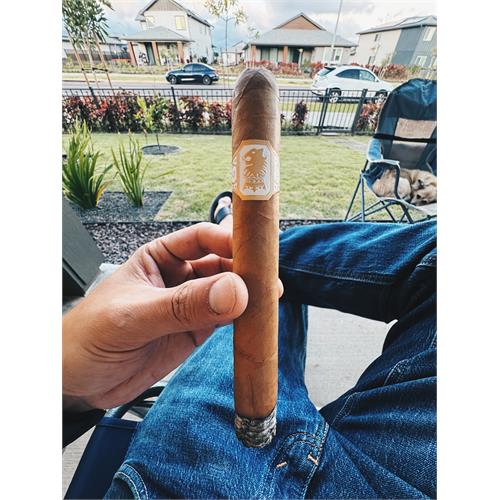 Liga Undercrown Connecticut Shade Corona Doble 7  * 54