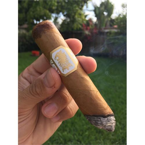Liga Undercrown Connecticut Shade Gordito 6  * 60