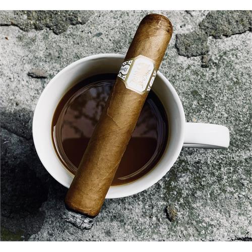 Liga Undercrown Connecticut Shade Gordito 6  * 60