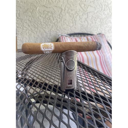 Liga Undercrown Connecticut Shade Corona 5 5/8 * 46