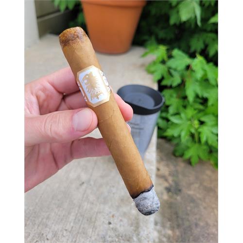 Liga Undercrown Connecticut Shade Corona 5 5/8 * 46