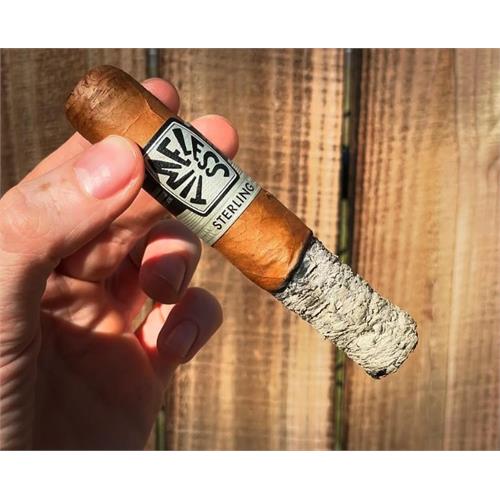 Nat Sherman Timeless Sterling Churchill 7  * 48