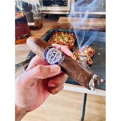 JFR Lunatic Maduro Belicoso 8  * 80