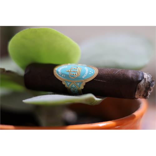 Crowned Heads La Imperiosa Double Robusto 6 3/8 * 50