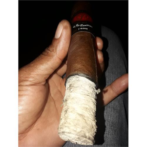 La Flor Dominicana Ligero Natural L-Granu 6  * 64