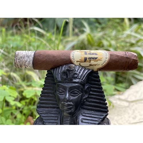 Caldwell The King is Dead Broken Sword 5  * 40