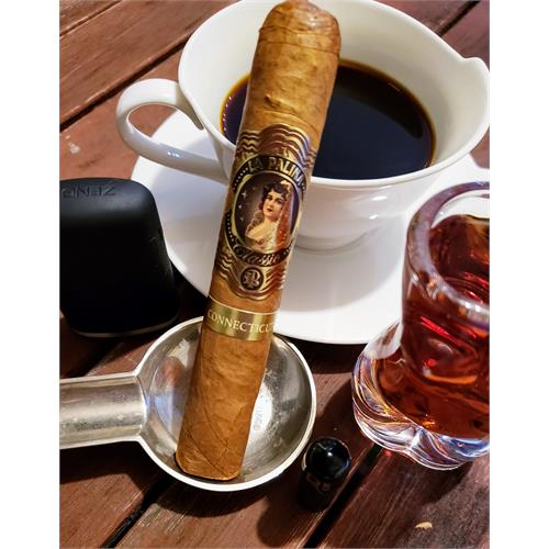 La Palina Classic Connecticut Robusto 5  * 52