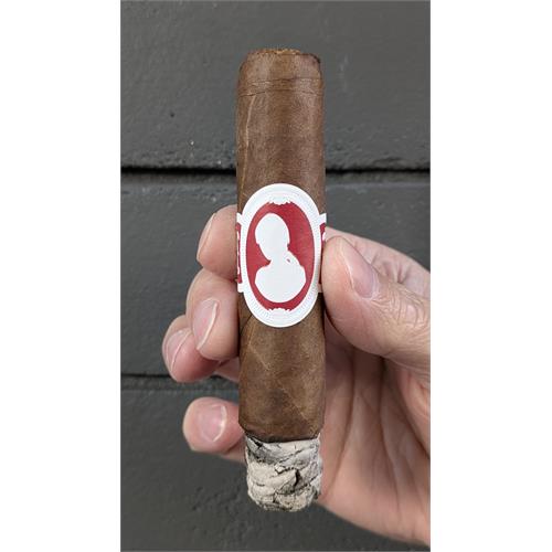 La Duena Petit Robusto No. 11 4 1/2 * 52