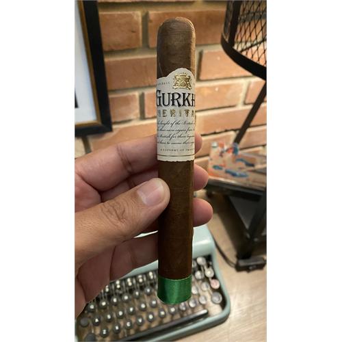 Gurkha Heritage Toro 6 1/2 * 54