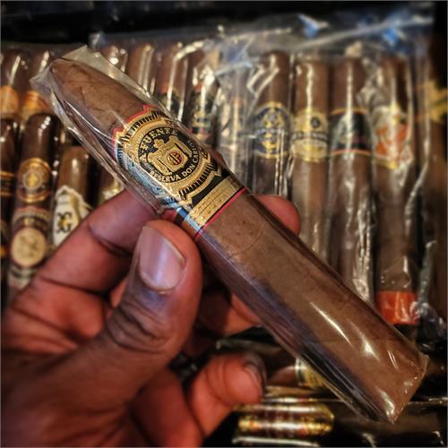 Arturo Fuente Don Carlos Eye of the Shark 5 3/4 * 52