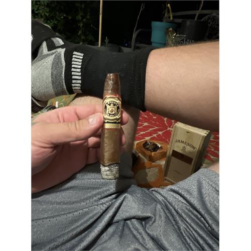Arturo Fuente Don Carlos Eye of the Shark 5 3/4 * 52