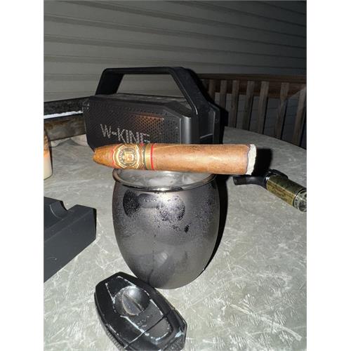 Arturo Fuente Don Carlos Eye of the Shark 5 3/4 * 52