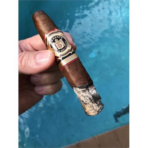 Arturo Fuente Don Carlos Eye of the Shark 5 3/4 * 52