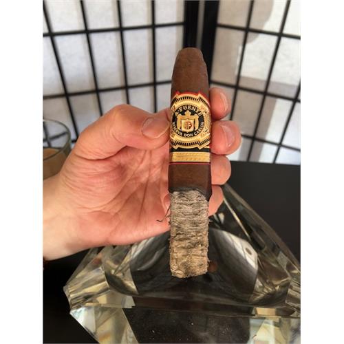 Arturo Fuente Don Carlos Eye of the Shark 5 3/4 * 52