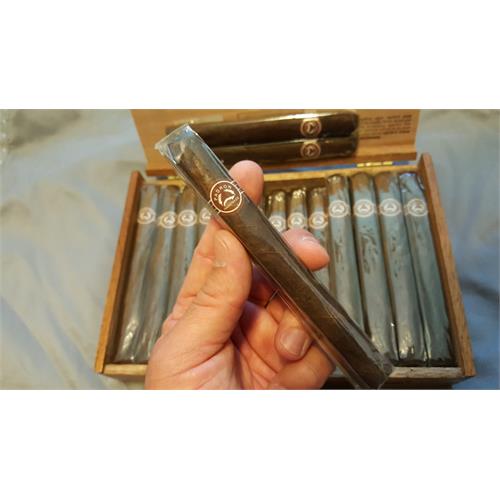 Padron Series Londres Maduro 5 1/2 * 42