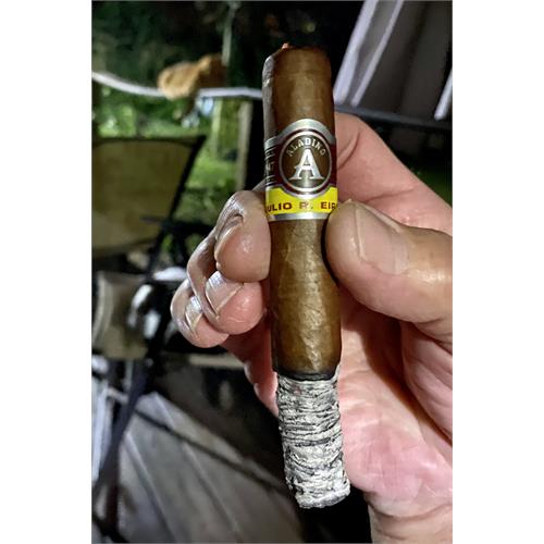 Aladino Corona 5  * 44