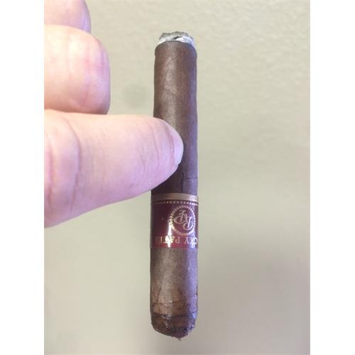 Rocky Patel Vintage 1990 Juniors 4  * 38