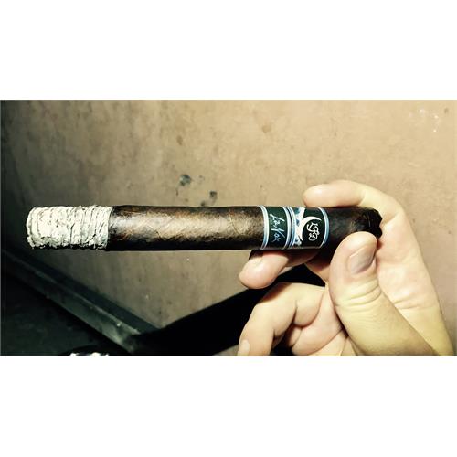 La Flor Dominicana La Nox 6 1/2 * 50