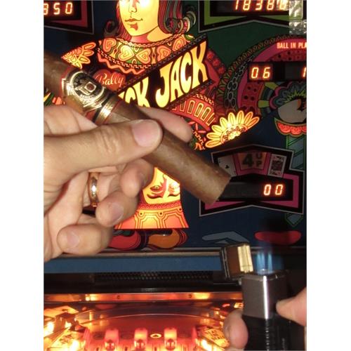 Arturo Fuente Don Carlos Belicoso 5 3/8 * 52