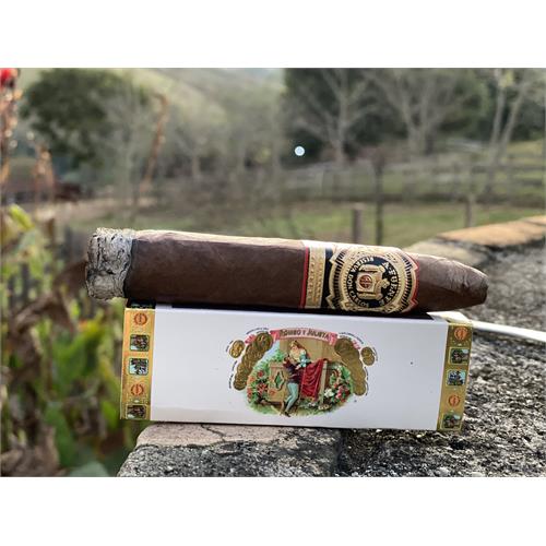 Arturo Fuente Don Carlos Belicoso 5 3/8 * 52