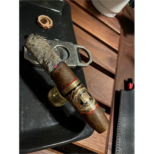 Arturo Fuente Don Carlos Belicoso 5 3/8 * 52