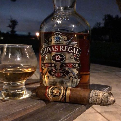 Arturo Fuente Don Carlos Belicoso 5 3/8 * 52