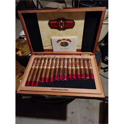 Arturo Fuente Opus X OXO Oro Oscuro Sampler