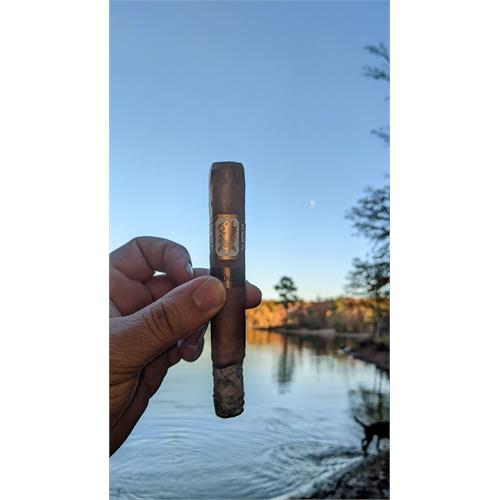 Liga Undercrown Connecticut Shade Gran Toro 6  * 52