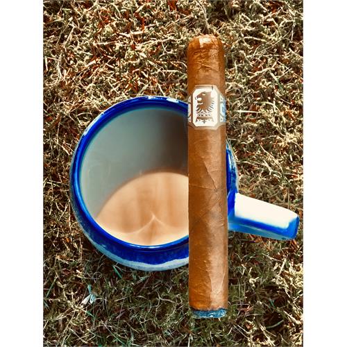 Liga Undercrown Connecticut Shade Gran Toro 6  * 52