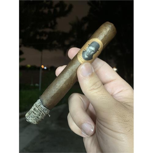 Caldwell Blind Man s Bluff Habano Toro 6  * 52