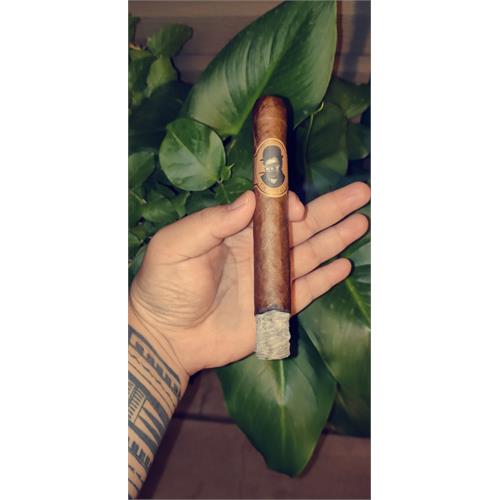 Caldwell Blind Man s Bluff Habano Toro 6  * 52