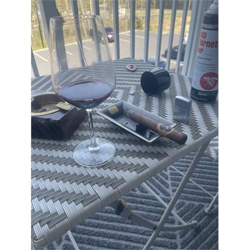 Caldwell Blind Man s Bluff Habano Toro 6  * 52