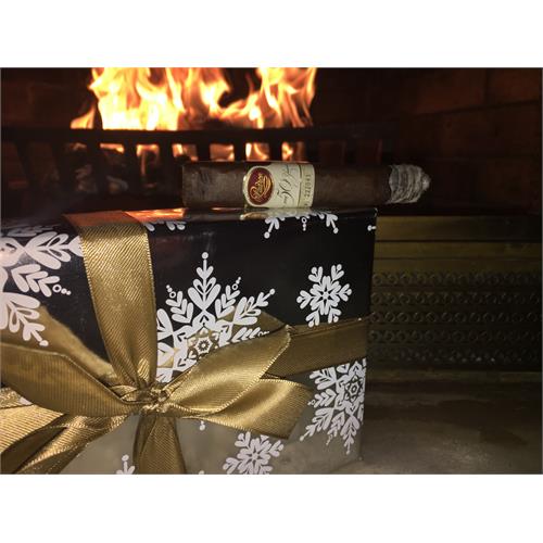 Padron 50th Anniversary Maduro 6 1/2 * 52