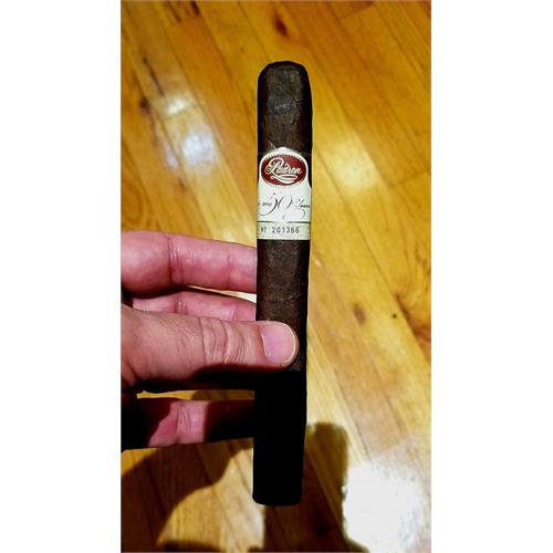 Padron 50th Anniversary Maduro 6 1/2 * 52