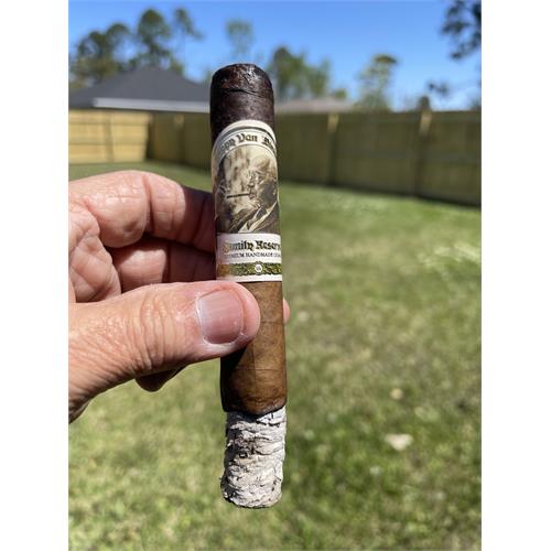 Pappy Van Winkle Family Reserve Barrel Fermented Robusto 5 1/4 * 52