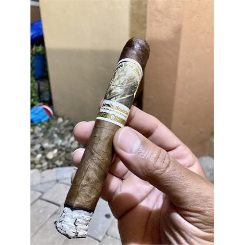 Pappy Van Winkle Family Reserve Barrel Fermented Toro 6  * 52