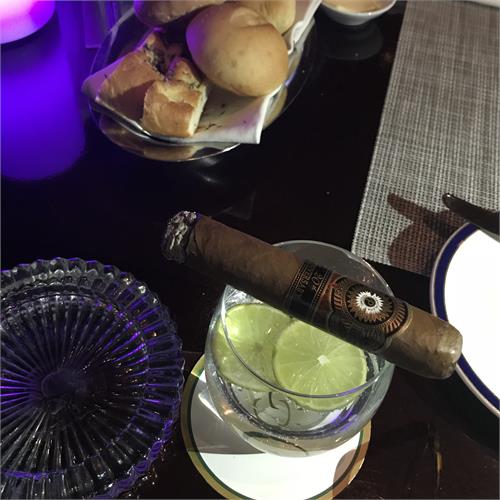 Perdomo 20th Anniversary Sun Grown R556 5  * 56