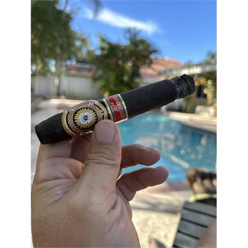 Perdomo 20th Anniversary Maduro Torpedo 6 1/2 * 54