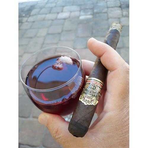 Ashton VSG Robusto Especial TAA 5 1/2 * 50