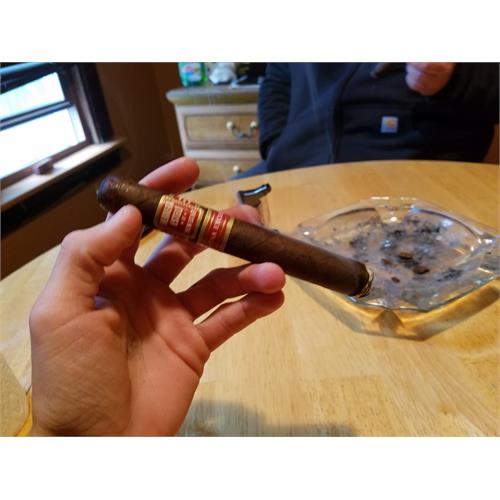 Herrera Esteli TAA Toro Exclusive 6  * 52