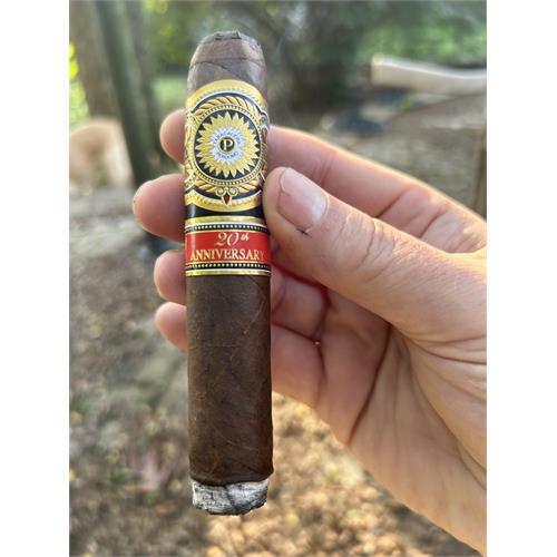 Perdomo 20th Anniversary Maduro E656 6  * 56