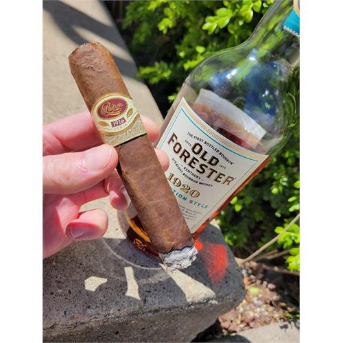 Padron 1926 Serie No. 48 Maduro 5 1/2 * 60