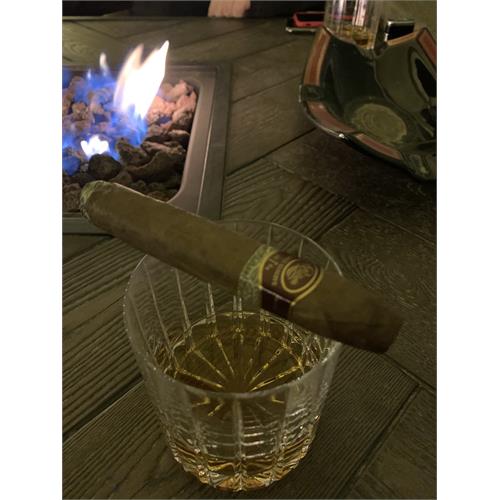 Padron Family Reserve No. 44 Maduro 6   * 52