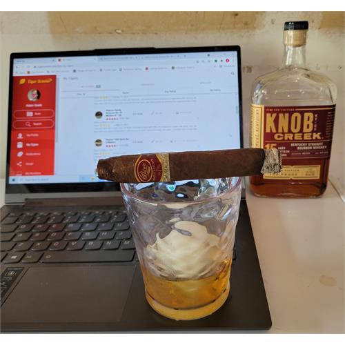 Padron Family Reserve No. 44 Maduro 6   * 52