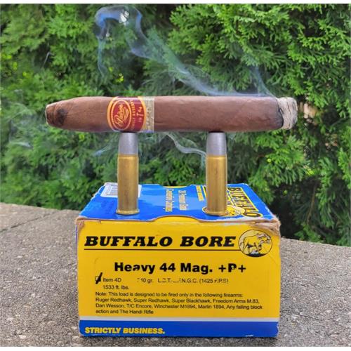 Padron Family Reserve No. 44 Maduro 6   * 52